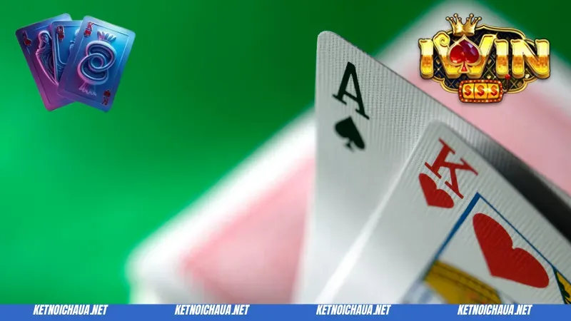 Bài Phỏm iWIN Club - Game Bài Ăn Khách Tại Việt Nam 4 Chơi bài Phỏm iWIN Club trên cả điện thoại và máy tính